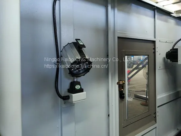 China High Precise and Milling Machine Making a Bottle Mold photo-4