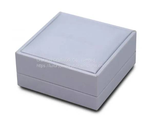 Plastic Jewelry Box for Fashion Brand Jewelry, Plastic Box Covered With White PU Outside ​and Velvet Paper Inside. photo-2