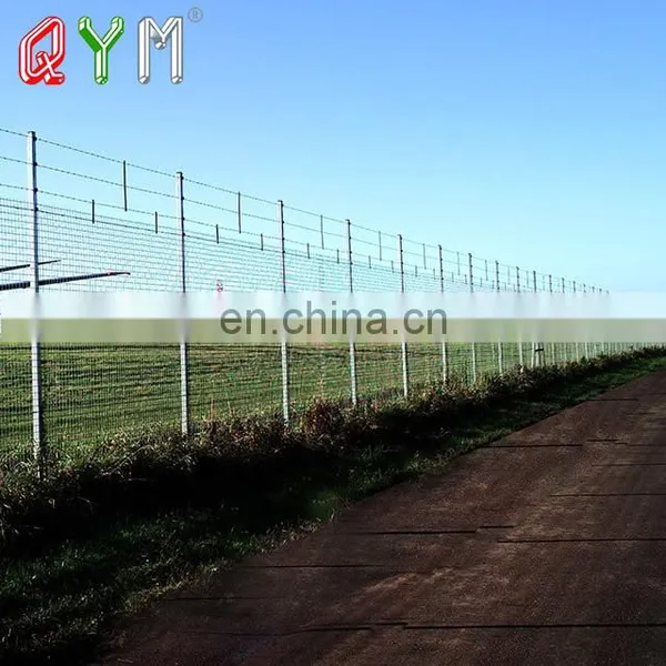 High Quality PVC Coated Green Chain Link Mesh Airport Fence photo-4