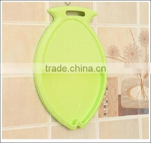 Plastic Fish Shape Cutting Board photo-3
