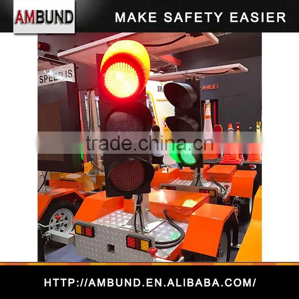 Portable Red Yellow Green Color Led Solar Traffic Signal Light photo-2