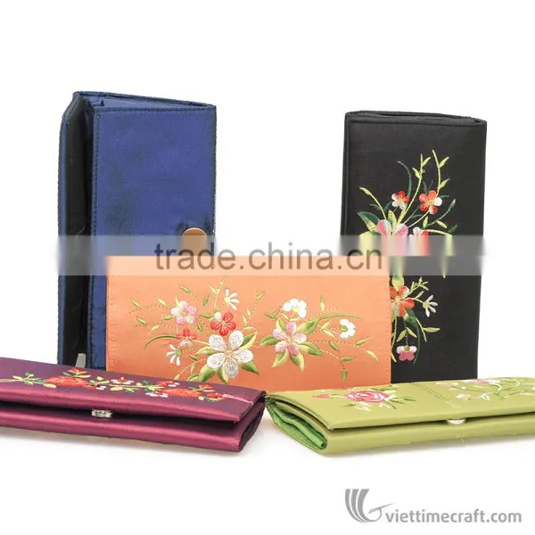 Embroidery Handbag, Handmade in Vietnam photo-6