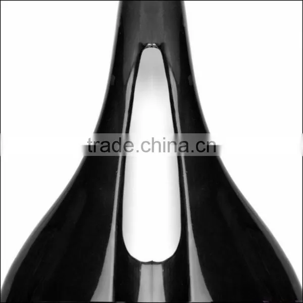 2016 High Quality 3k UD Full Carbon Fiber T700C Bicycle Saddle for Sale photo-4