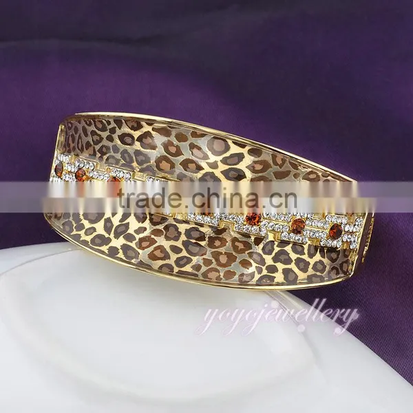 Fake Gold Love Rhinestone Metal Bangle photo-3