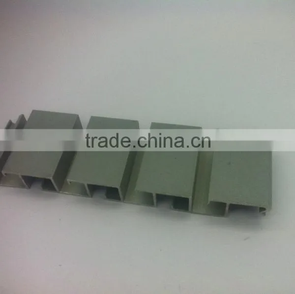 Double Sides Mega Hanger Slatwall Aluminum Panel for Poster Display Showing photo-4