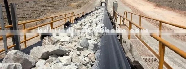 conveyor belt for continuous ship unloaders and shiploading of bulk materials