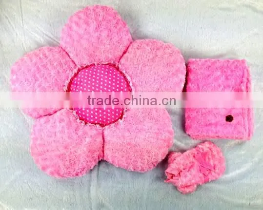 Pet Pink Beds Handmade Pet Flower Cushion.
