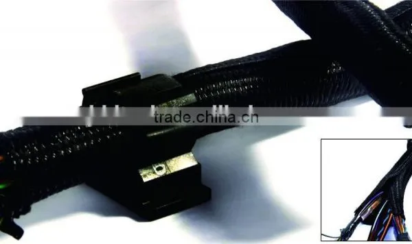 Black Expandable Self-closing Silent Cable Tidy Wrap photo-3