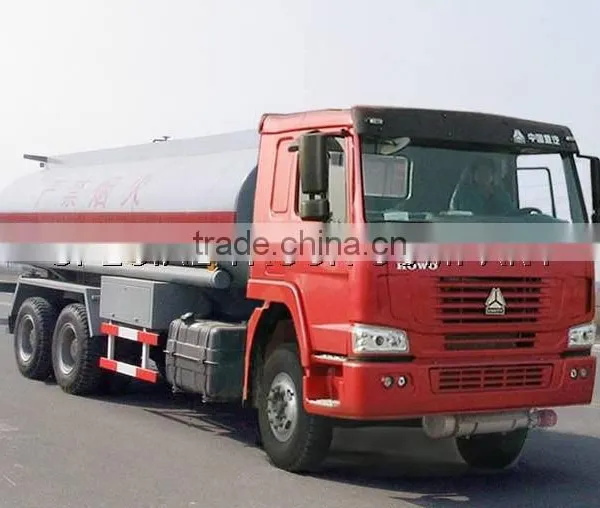 High-quality HOWO Oil Tank Transporting Truck 10 Wheels photo-5