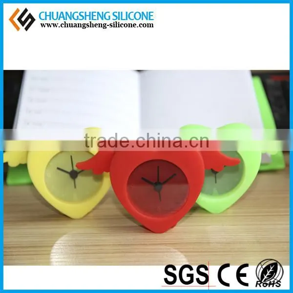 Angel Wings Design Silicone Cover Stocks Free Sample Waterproof Anti-broken Silent Table Alarm Clock photo-6