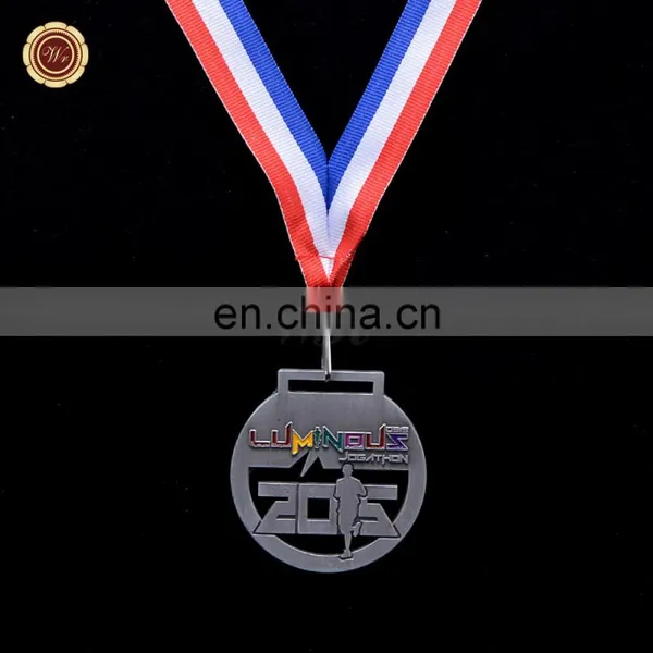 Wr Quality Silver Plated Sports Medal Wholesale Zinc Alloy Running Awards Medal Wholesale photo-2