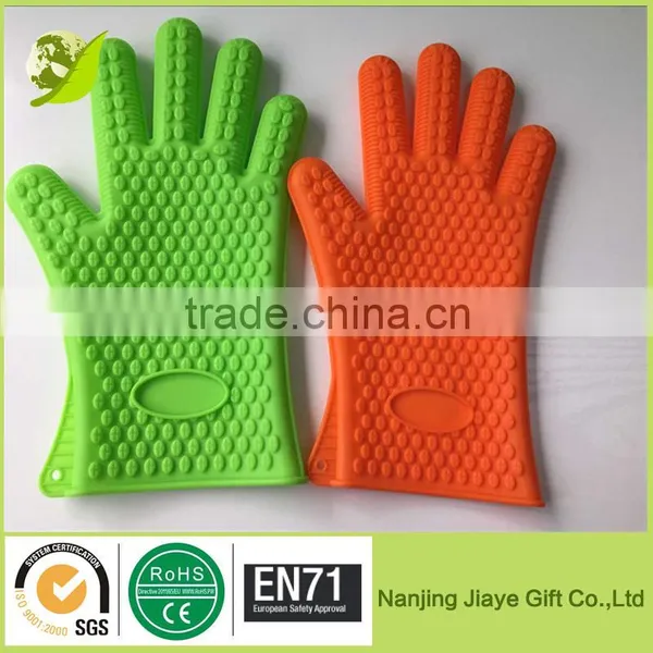 High Quality Custom Silicon BBQ Glove With Dot photo-3