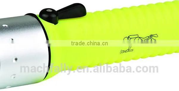 Hot Sale Magnetically Controlled 180LM Diving Flashlight Underwater IP68 Submersible 15-20 Meter photo-3