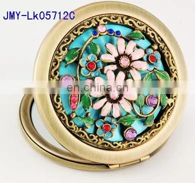 3D Hollow Decoration Antique Metal Pocket Makeup Mirror photo-4