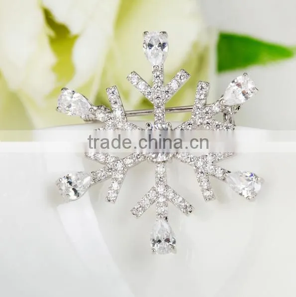 Platinum Plated Designer SnowFlake Brooch With AAA+ Cubic Zircon Micro Pave Setting for Women and Men photo-4