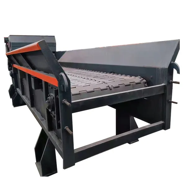 Comprehensive Crusher Is a Large Mobile High Efficiency Pulverizing Equipment for Wood Working photo-3