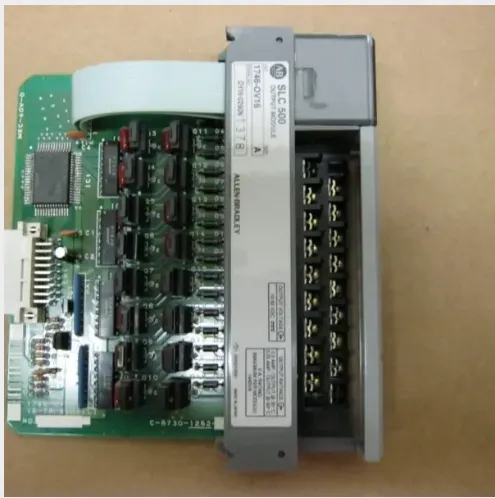 1746-OBP8 Allen Bradley SLC500 System DC Output Module 1746OBP8