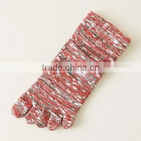 Hot Sale Japanese OEM Best Quality Custom Design Young Girls Injinji Winter Bulk Cotton Rainbow Toe Socks photo-3