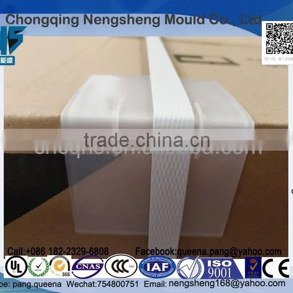 Popular Plastic Angle Edge Protection. Plastic Edge Corner Protectors, Edge Protectors, Edge Guard for Carton