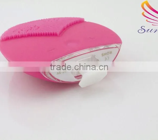 No Need of Replace Brush Head Beautiful Facial Cleaning With Brush Mini Iontophoresis Apparatus photo-2