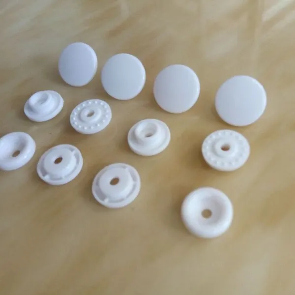 T5 Plastic Snap Button for Baby Garments / Infants Garments