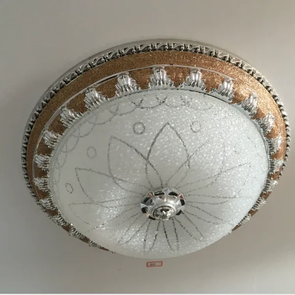 European Style Ceiling Light for Bedroom, Living Room, Study, Copper-colored Lamp, American Style Round Ceiling Light, Modern and Minimalist.