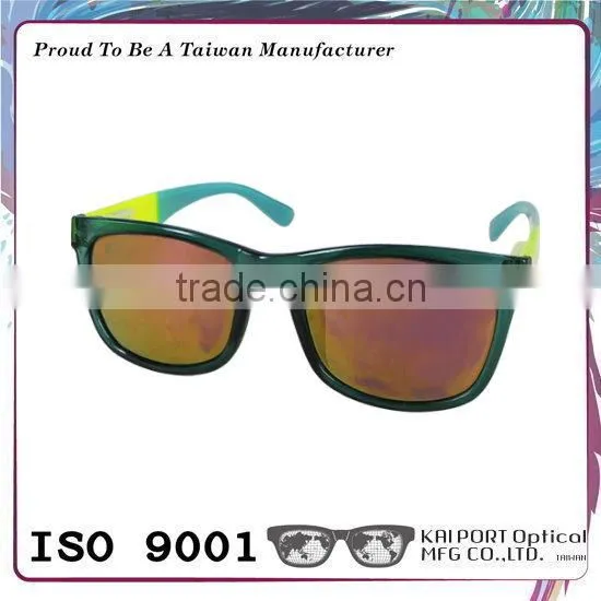 Oversized and Two Color Way Design Plastic Sunglasses With Revo Lens photo-3