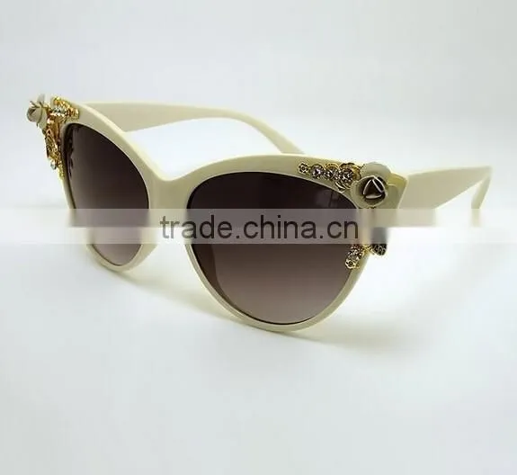 High Quality Vintage Retro Women's Butterfly Cat Eye Anti-UV Beach Sunglasses photo-4