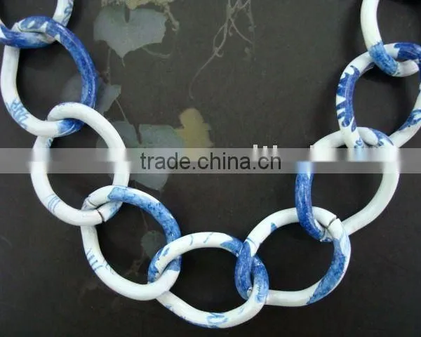 Blue and White Porcelain Color Chain