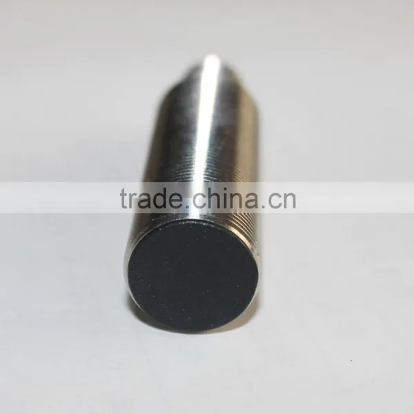 F3C-18 Series M18 3-Wires Inductive Proximity Sensors, Connector Type, 360 Degrees LED View photo-3