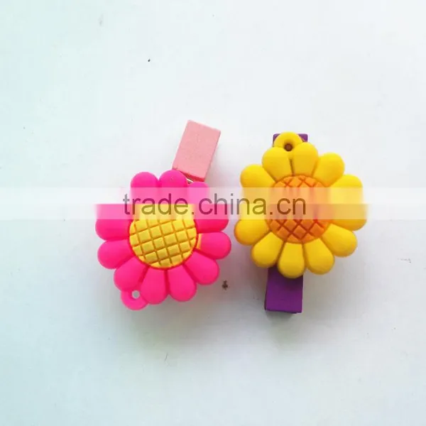 Wholesale Flower Shaped Wood Paper Clips Customize Soft PVC Bookmark photo-4