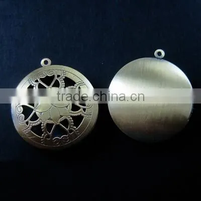 33MM Vintage Bronze Antiqued Flower Engraved Round Photo Locket Pendants DIY Supplies 1111046 photo-2