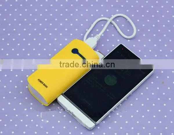 Wholesale New Online Fashion Mobile Charger 18650 Power Bank 5200mah photo-3