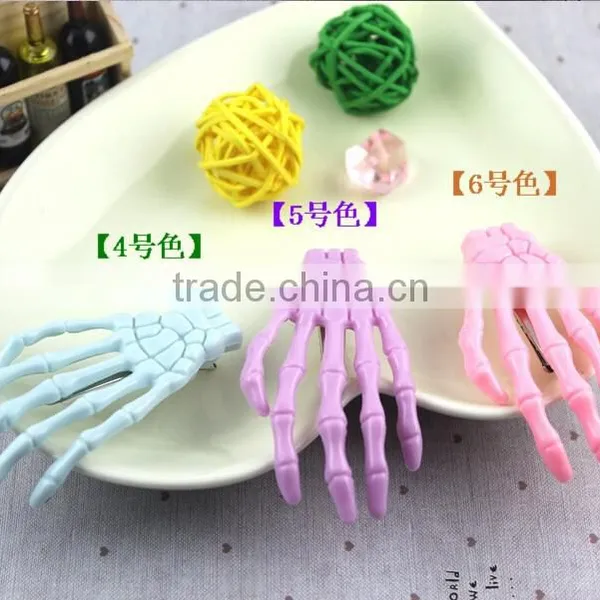 Promotion Hair Clip Skeleton Hair Clip Hand Bone Hair Clip photo-5