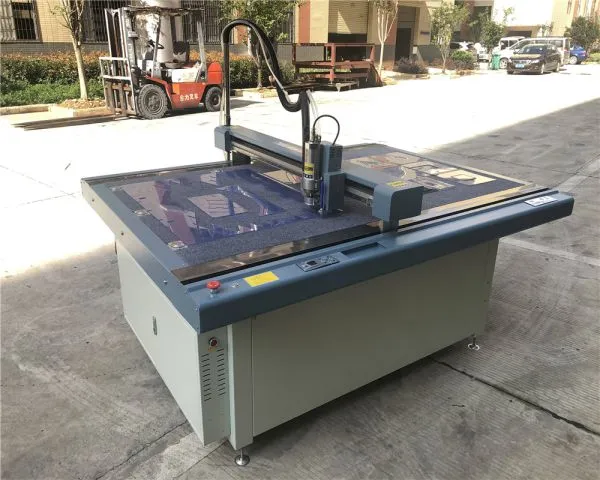 Big Size 1812M3 Kaemi Cutting Machine Template Pattern Cutter PVC Acrylic Cardboard Cutting photo-3