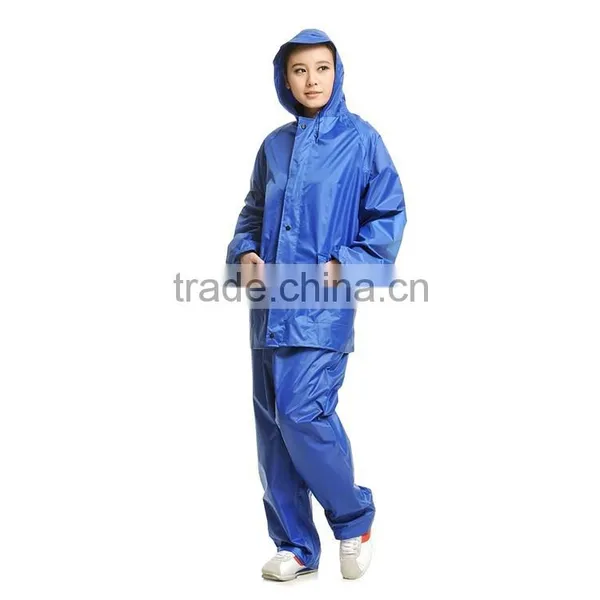 Lightweight Colorful PVC Raincoat for Promotion photo-3