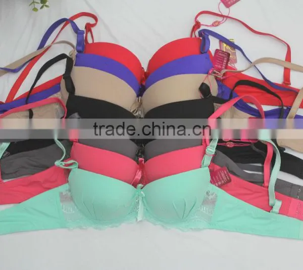 Soft Bra Lace Design Fancy Lady Breast Lift Bra photo-2