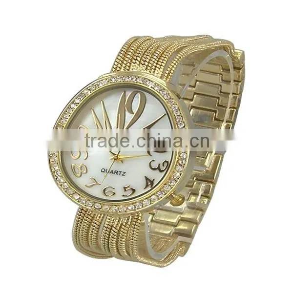 Famous Brand Watches Women Quartz Watch photo-2