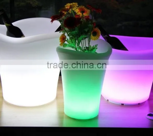 Snow White and the Seven Dwarfs LED Flower Pot photo-2