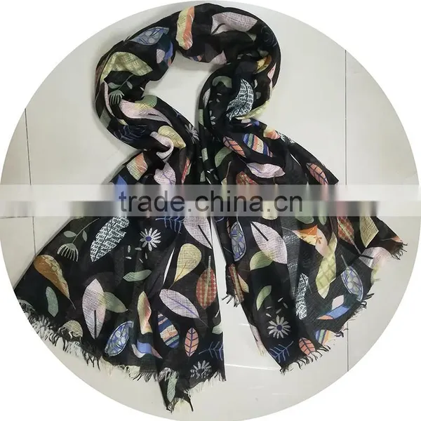 2017 New Fashion Woven Tatting Leaf Pattern Long Scarf photo-2