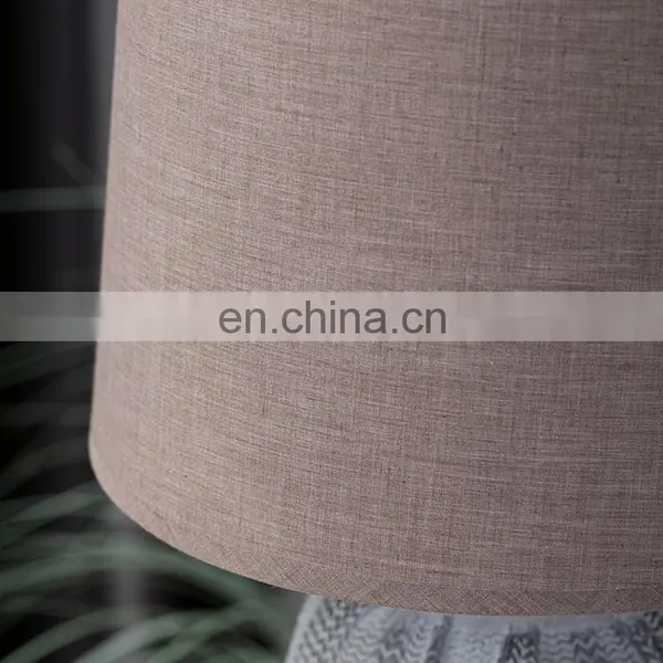 New Arrival Hotel Bedroom Decoration Exquice Desk Lamp Hot Sales Antique Grey Ceramic Table Lamp photo-5