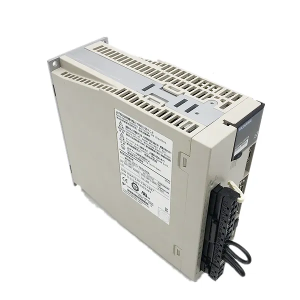 Оригинальный серводрайвер серии Yaskawa Sigma-7 SGD7S-7R6A00A