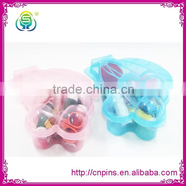Embroidery hand sewing needle and thread kit