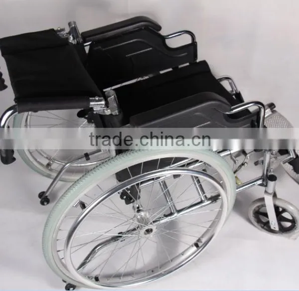 CHROMED STEEL FRAME,FLIP-UP DESK ARMREST,DETACHABLE FOOTREST,SOLID CASTOR, HOT SALE MANUAL WHEELCHIR photo-5