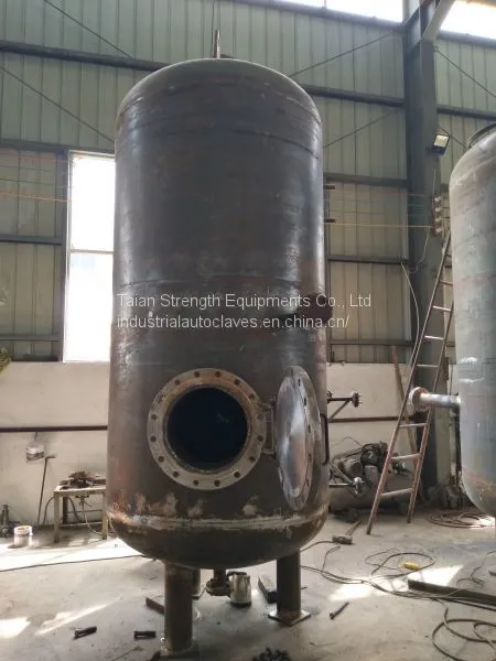Q345R Material Customized Vertical Gas Storage Tank photo-5