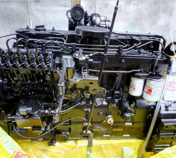 High-Performance 4 Stroke 180kw C245 20 Diesel Engine for Engineering Vehicles photo-3