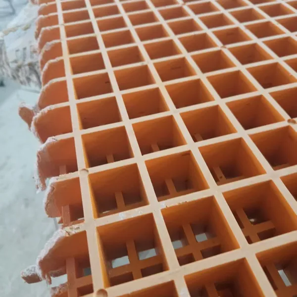 Mushroom Cultivation Facility FRP Grating Moisture Resistant Anti Slip Growing Room Walkway Panel