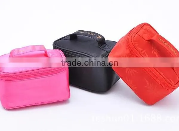 Factory Direct Selling Various New Styles Pvc Cosmetic Bag photo-2