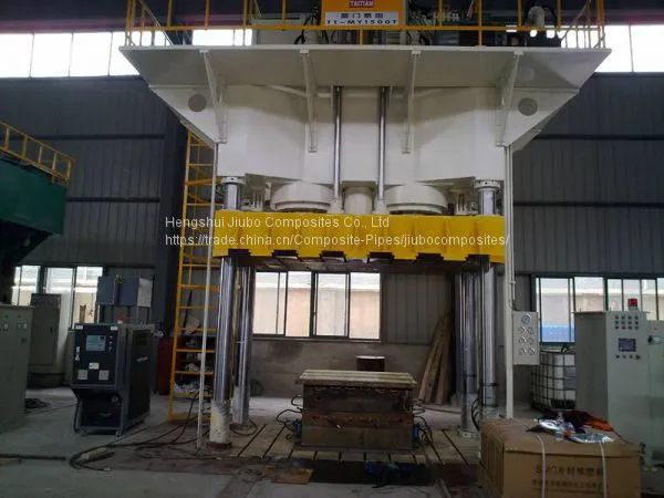 Hydraulic Press for Composite Material Forming
