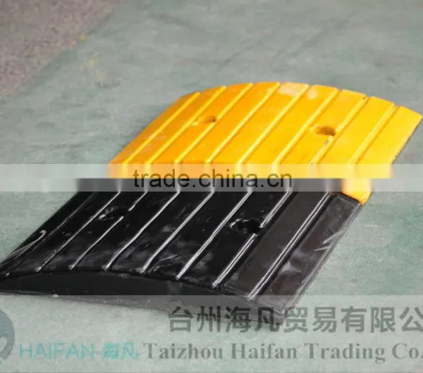 500*300*40mm New Products Rubber Speed Bump for Crossroads /High Quality Hot Sell Rubber Speed Bump Used in Intersection photo-3